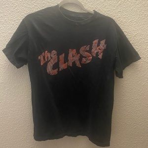 Brandy Melville clash graphic tee
